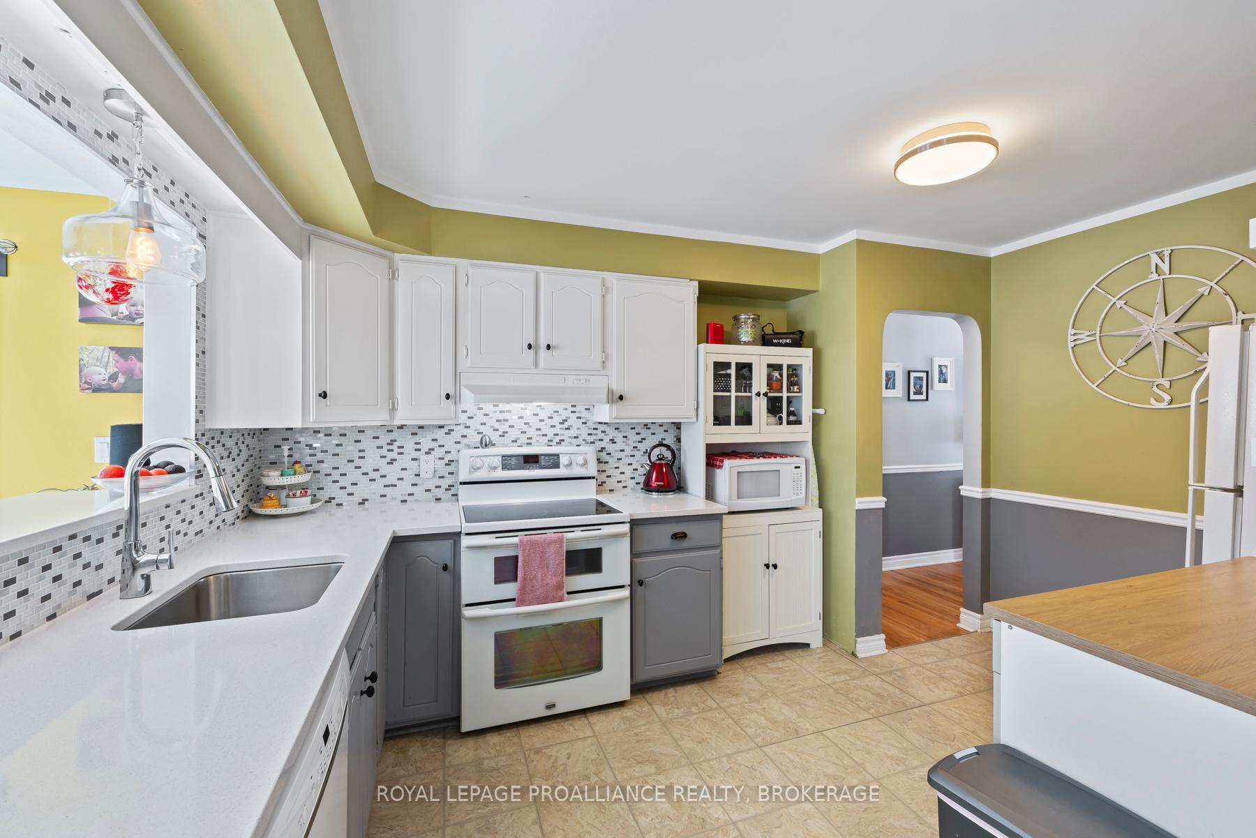 Photo 10 of 490 Kirkwood Road, Kingston, City Southwest — HOMEH