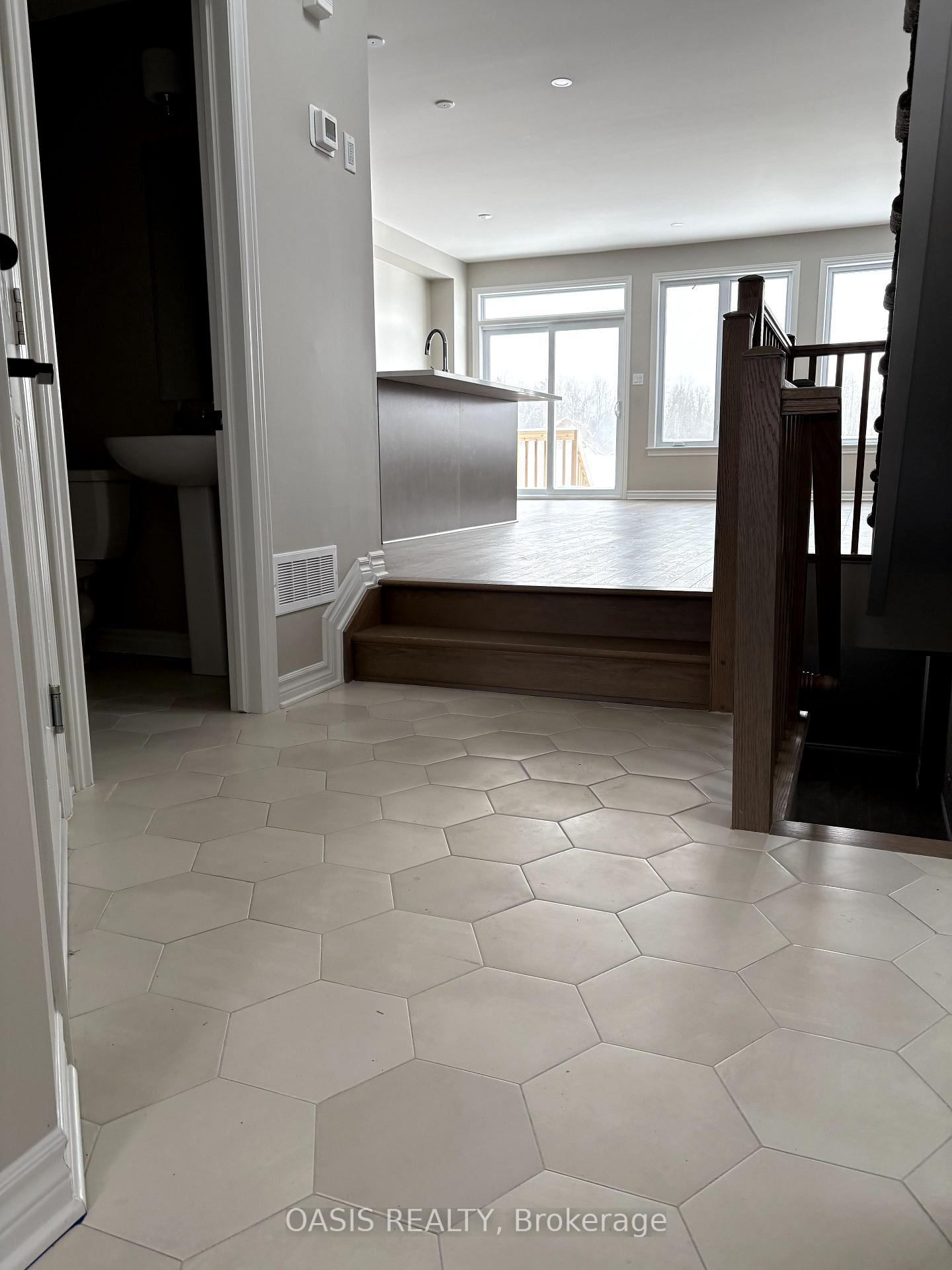 Photo 3 of 792 Antonio Farley Street, Ottawa, Camelot — HOMEH