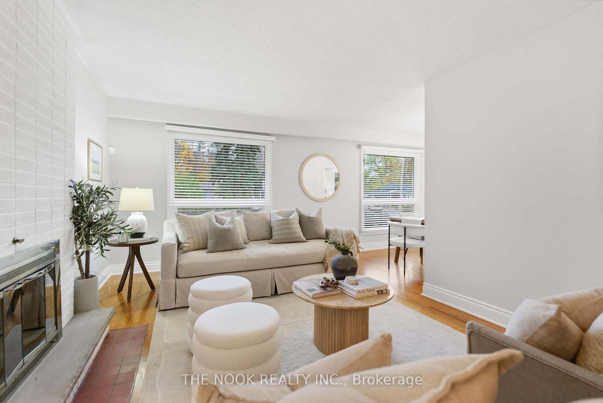Photo 7 of 953 Essa Crescent, Pickering, West Shore — HOMEH