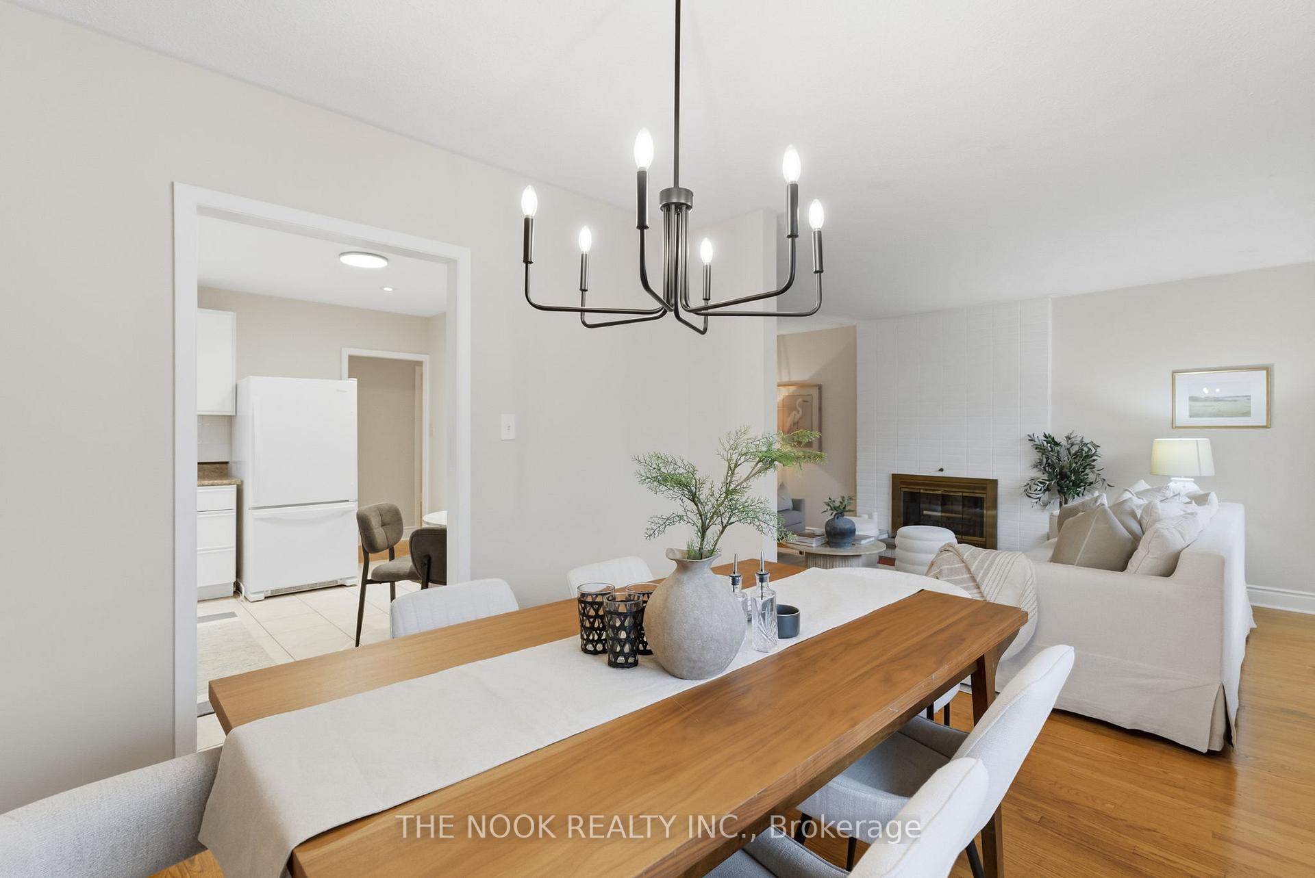 Photo 13 of 953 Essa Crescent, Pickering, West Shore — HOMEH