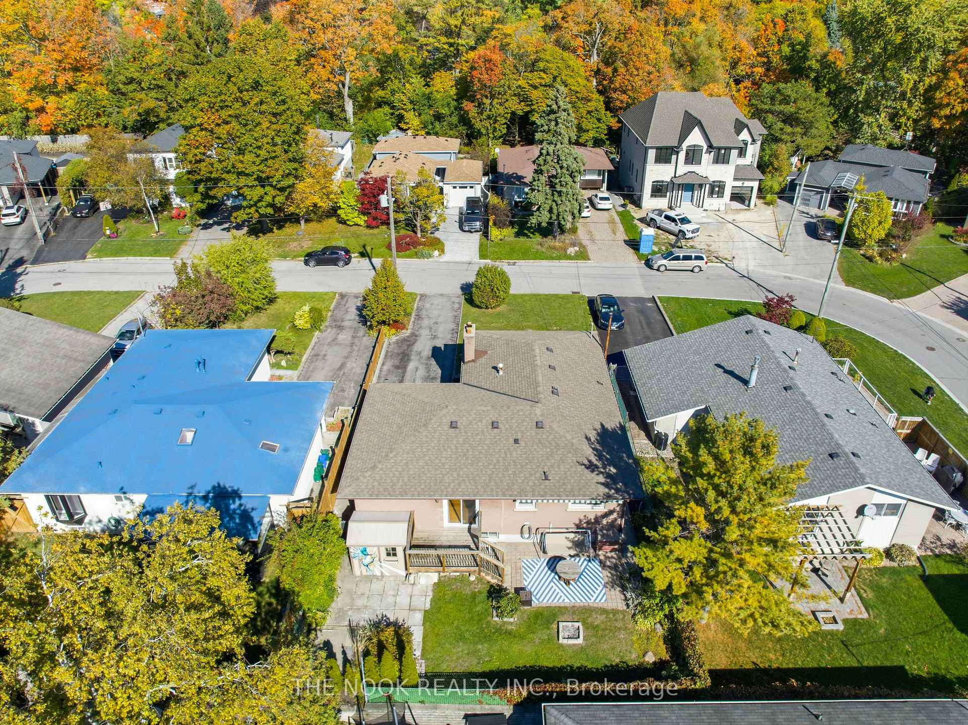 Photo 36 of 953 Essa Crescent, Pickering, West Shore — HOMEH