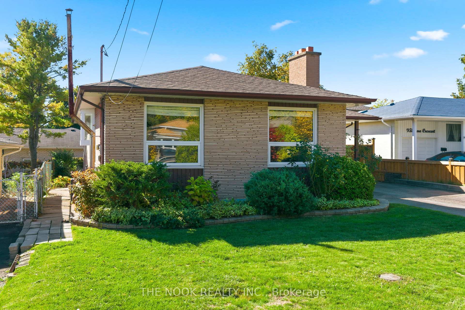 Photo 47 of 953 Essa Crescent, Pickering, West Shore — HOMEH