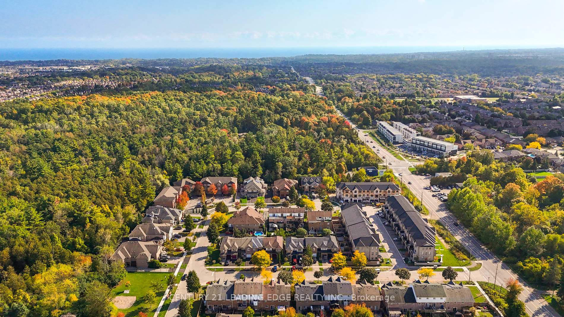Photo 2 of 330 Sparrow Circle, Pickering, Highbush — HOMEH