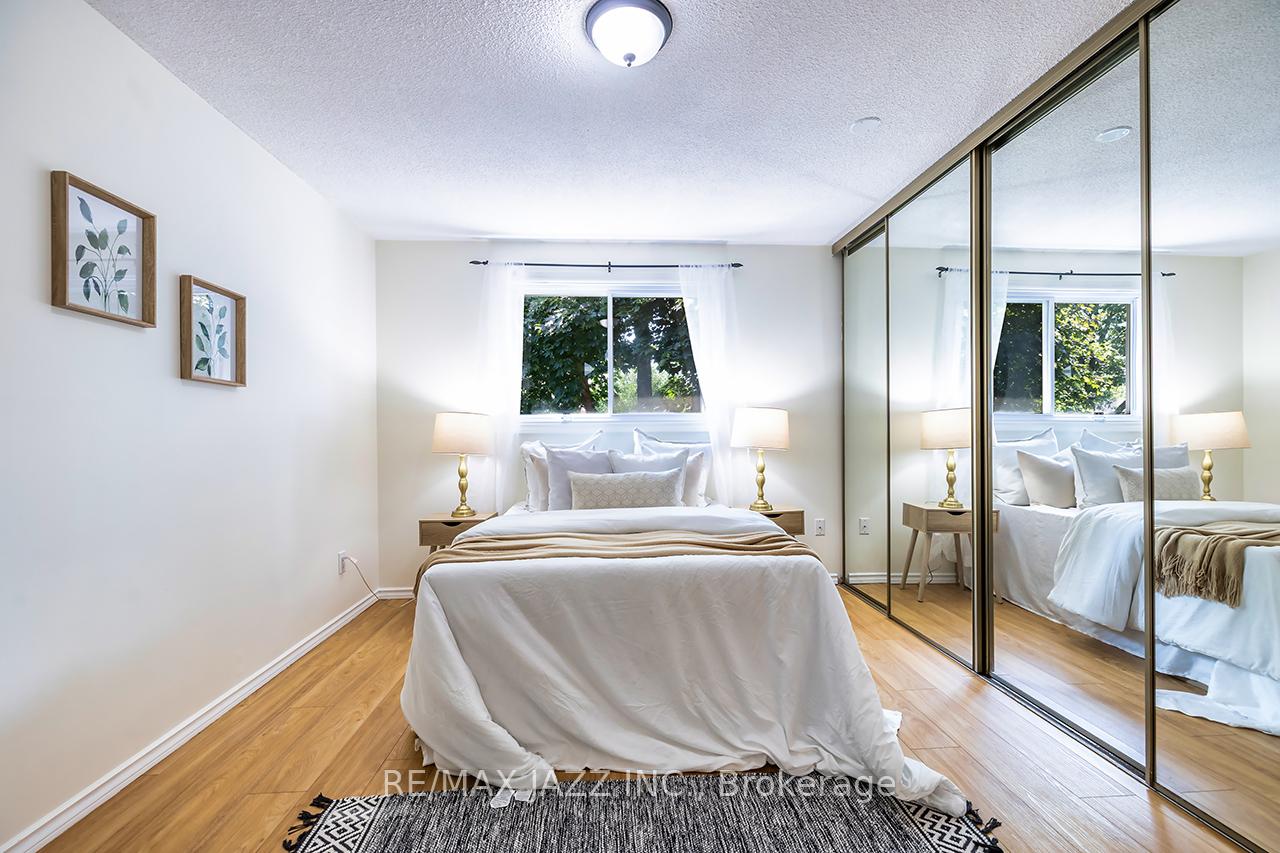 Photo 20 of 843 Charisma Crescent, Oshawa, McLaughlin — HOMEH