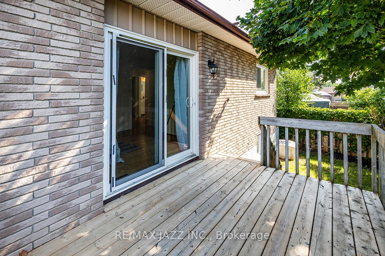 Photo 26 of 843 Charisma Crescent, Oshawa, McLaughlin — HOMEH