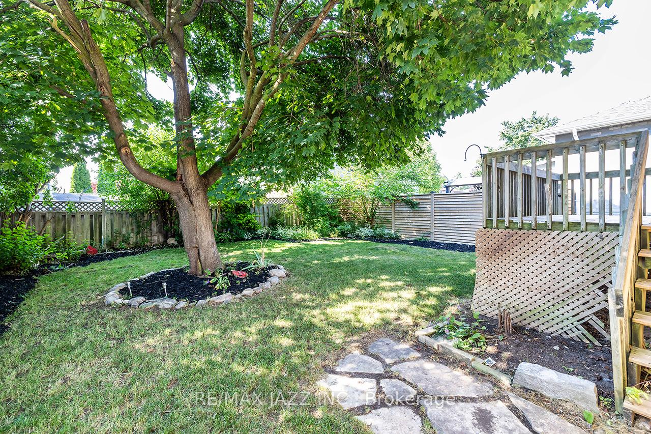 Photo 30 of 843 Charisma Crescent, Oshawa, McLaughlin — HOMEH