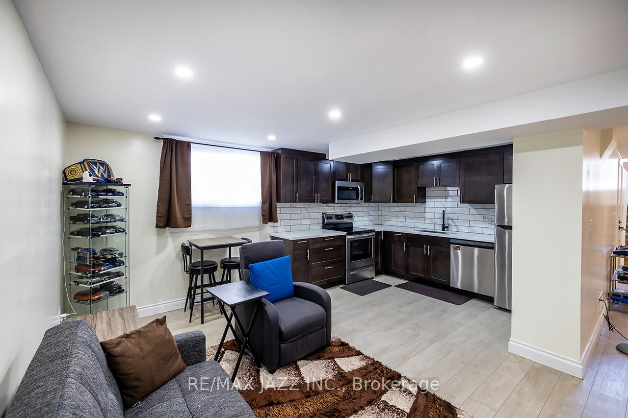 Photo 40 of 843 Charisma Crescent, Oshawa, McLaughlin — HOMEH
