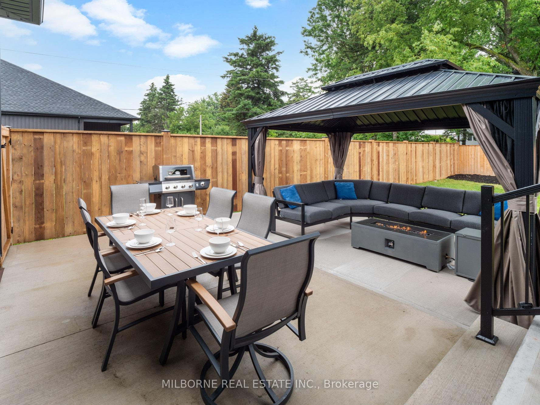 Photo 3 of 4628 Lee Avenue, Niagara Falls, Ascot — HOMEH