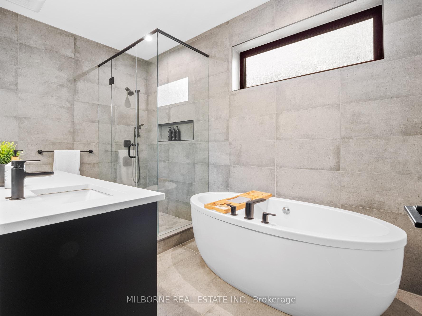 Photo 14 of 4628 Lee Avenue, Niagara Falls, Ascot — HOMEH