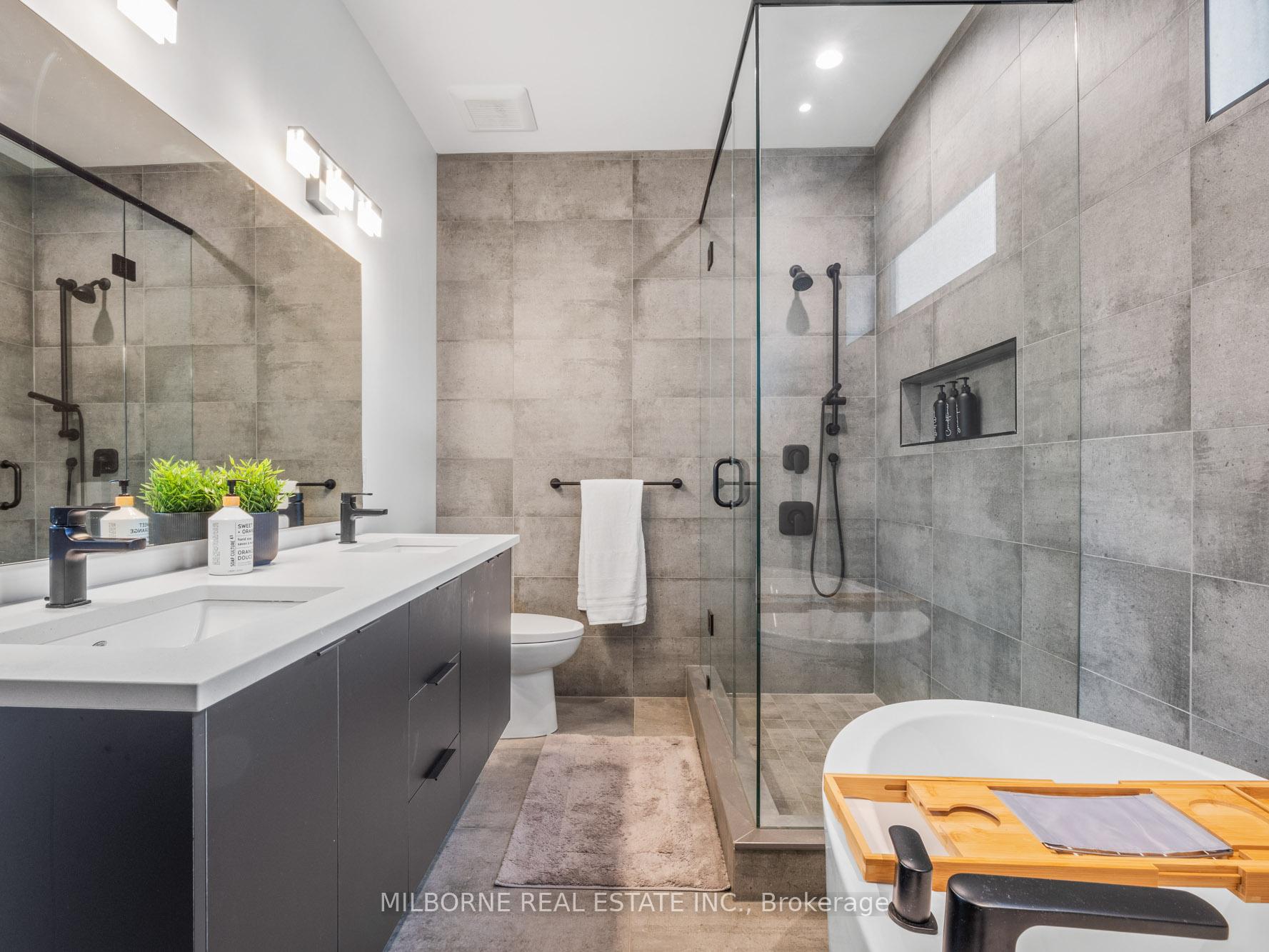 Photo 15 of 4628 Lee Avenue, Niagara Falls, Ascot — HOMEH