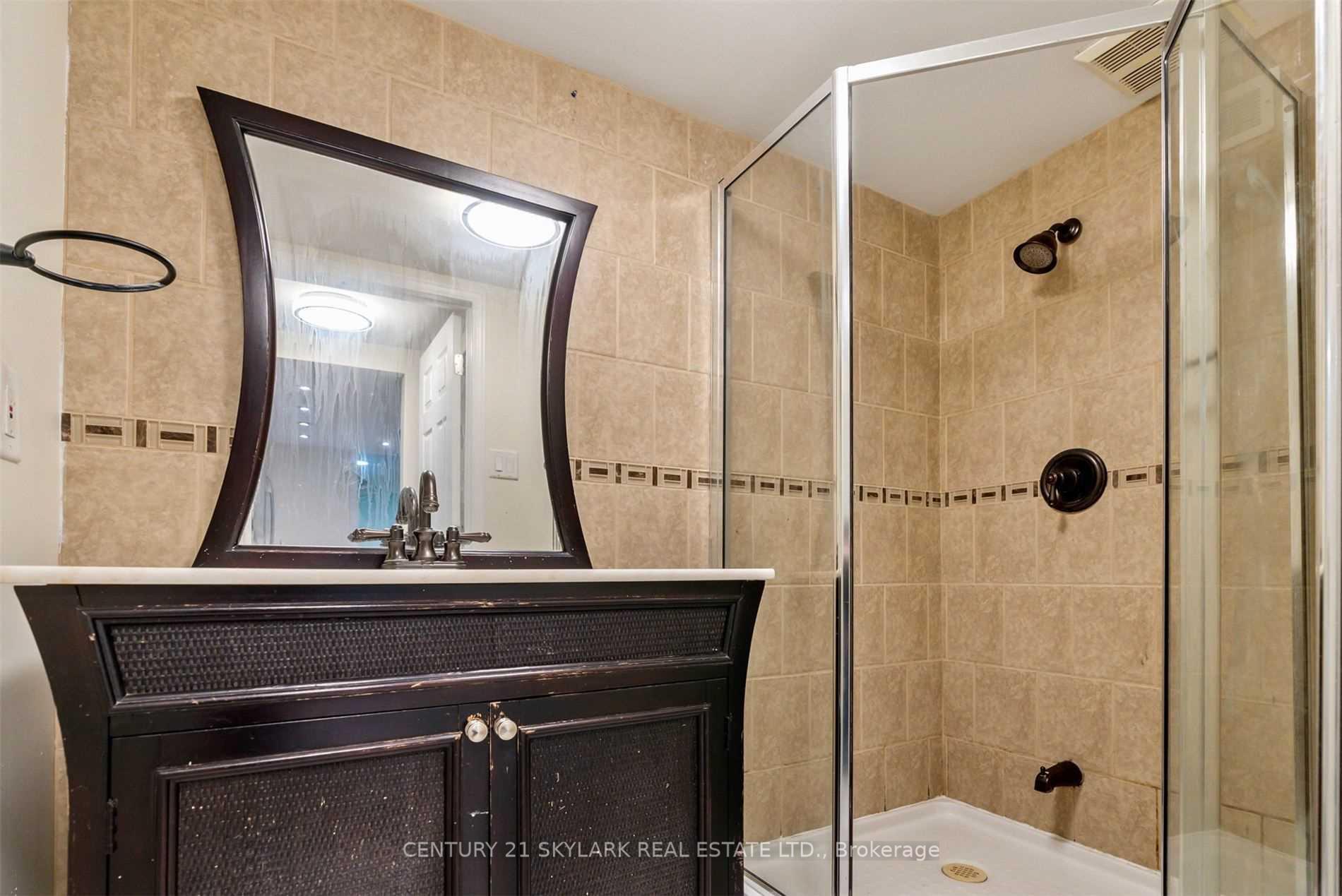 Photo 7 of 743 Lublin Avenue, Pickering, Bay Ridges — HOMEH