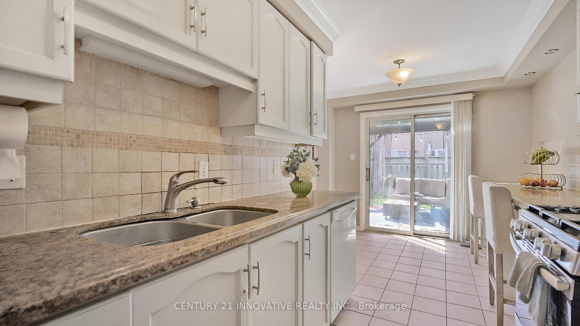Photo 8 of 1730 Silver Maple Drive, Pickering, Amberlea — HOMEH