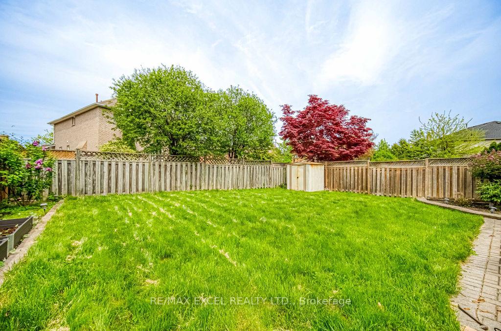 Photo 44 of 1619 Amberlea Road, Pickering, Amberlea — HOMEH