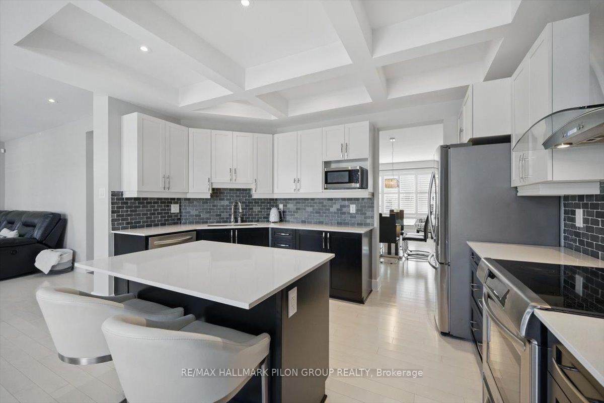 Photo 10 of 379 Nestleton Street, Ottawa, Avalon East — HOMEH