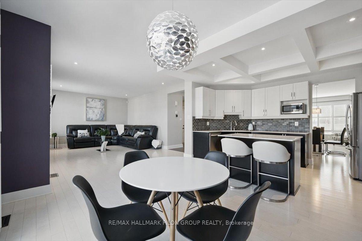 Photo 12 of 379 Nestleton Street, Ottawa, Avalon East — HOMEH