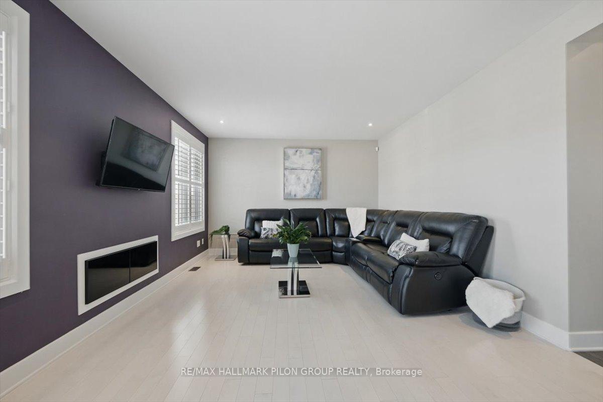 Photo 15 of 379 Nestleton Street, Ottawa, Avalon East — HOMEH