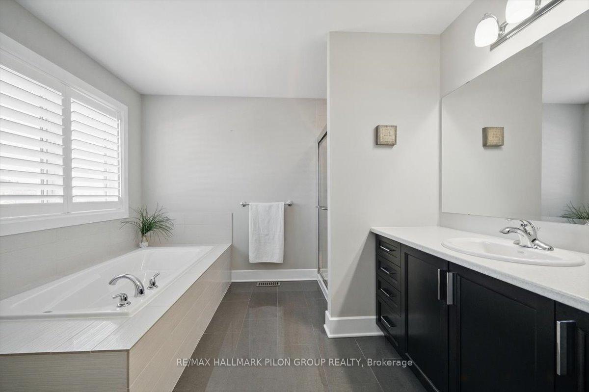 Photo 20 of 379 Nestleton Street, Ottawa, Avalon East — HOMEH