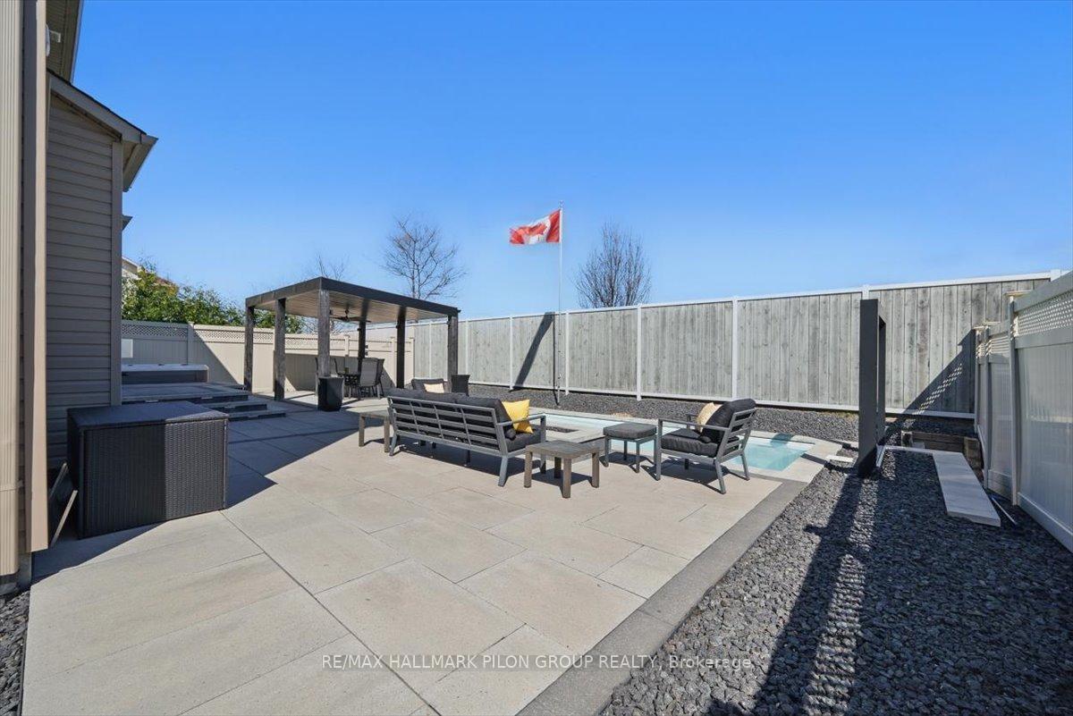 Photo 30 of 379 Nestleton Street, Ottawa, Avalon East — HOMEH