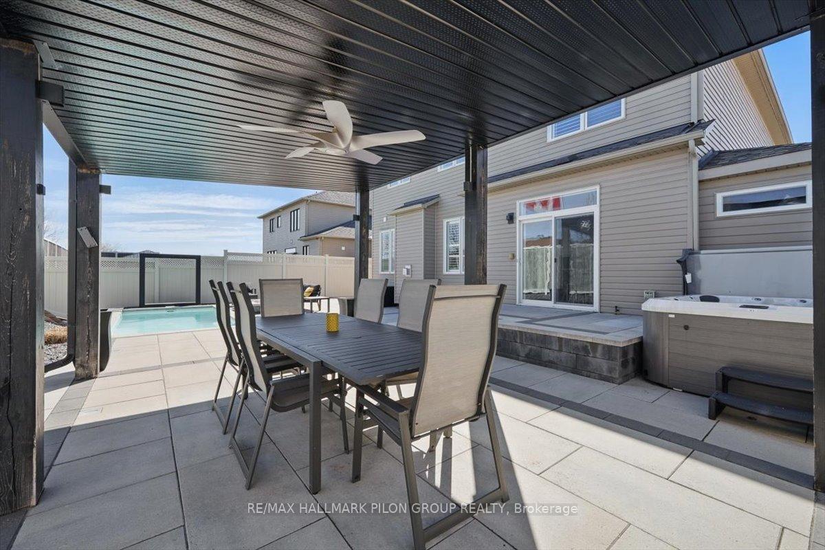 Photo 31 of 379 Nestleton Street, Ottawa, Avalon East — HOMEH