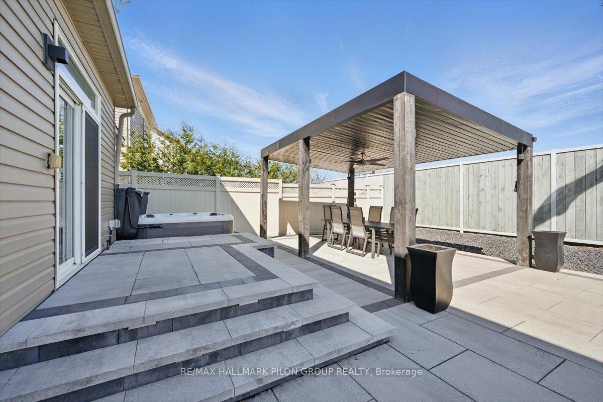 Photo 33 of 379 Nestleton Street, Ottawa, Avalon East — HOMEH