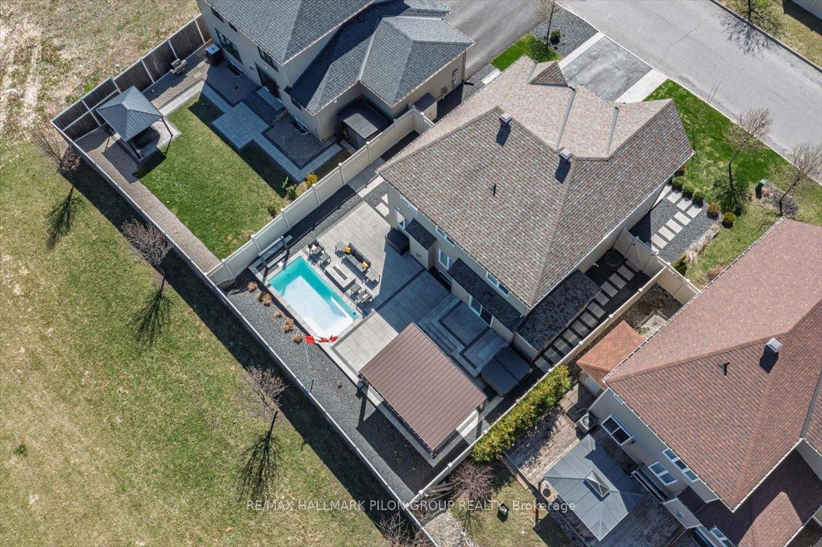 Photo 34 of 379 Nestleton Street, Ottawa, Avalon East — HOMEH
