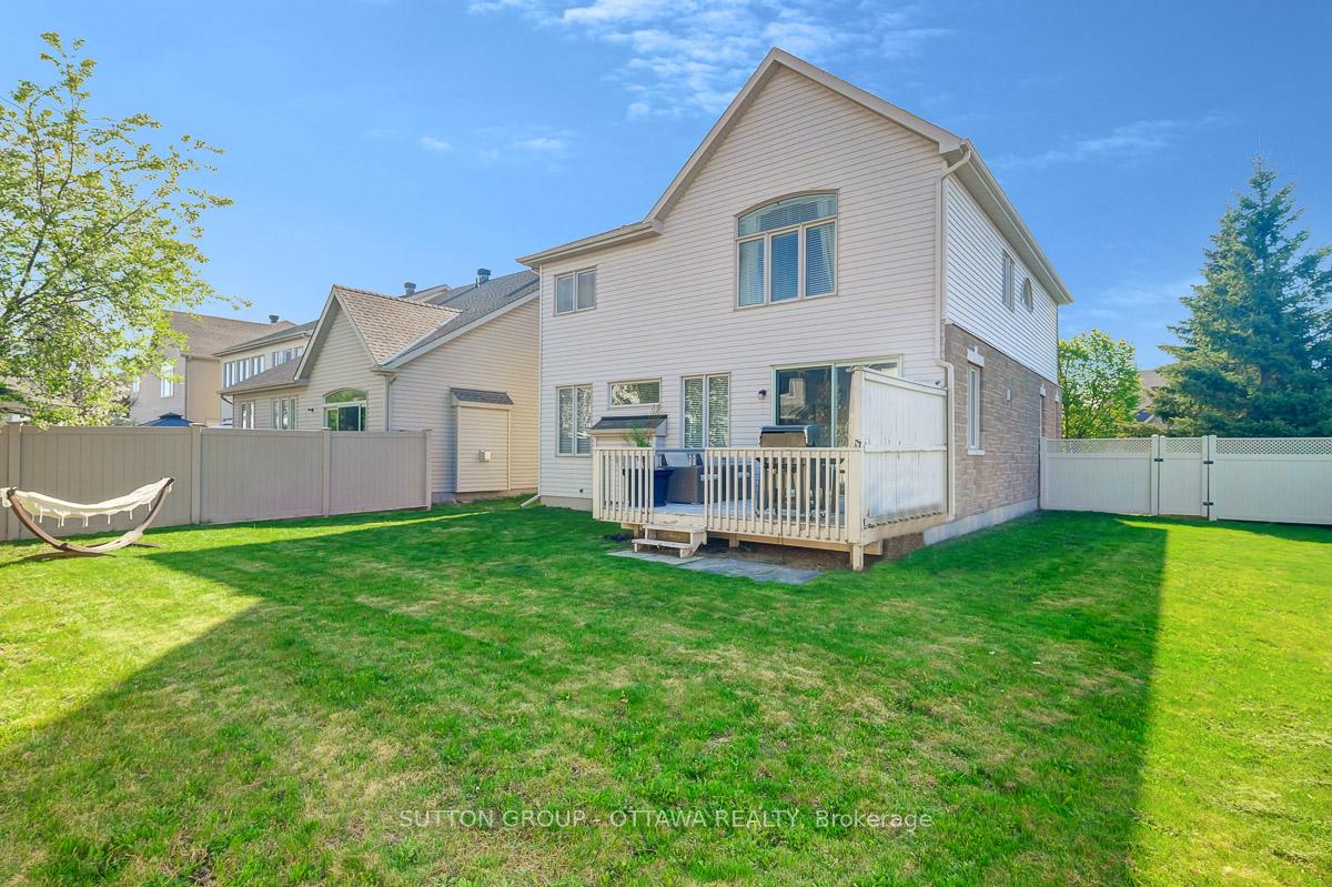 Photo 37 of 96 Trail Side Circle, Ottawa, Springridge/East Village — HOMEH