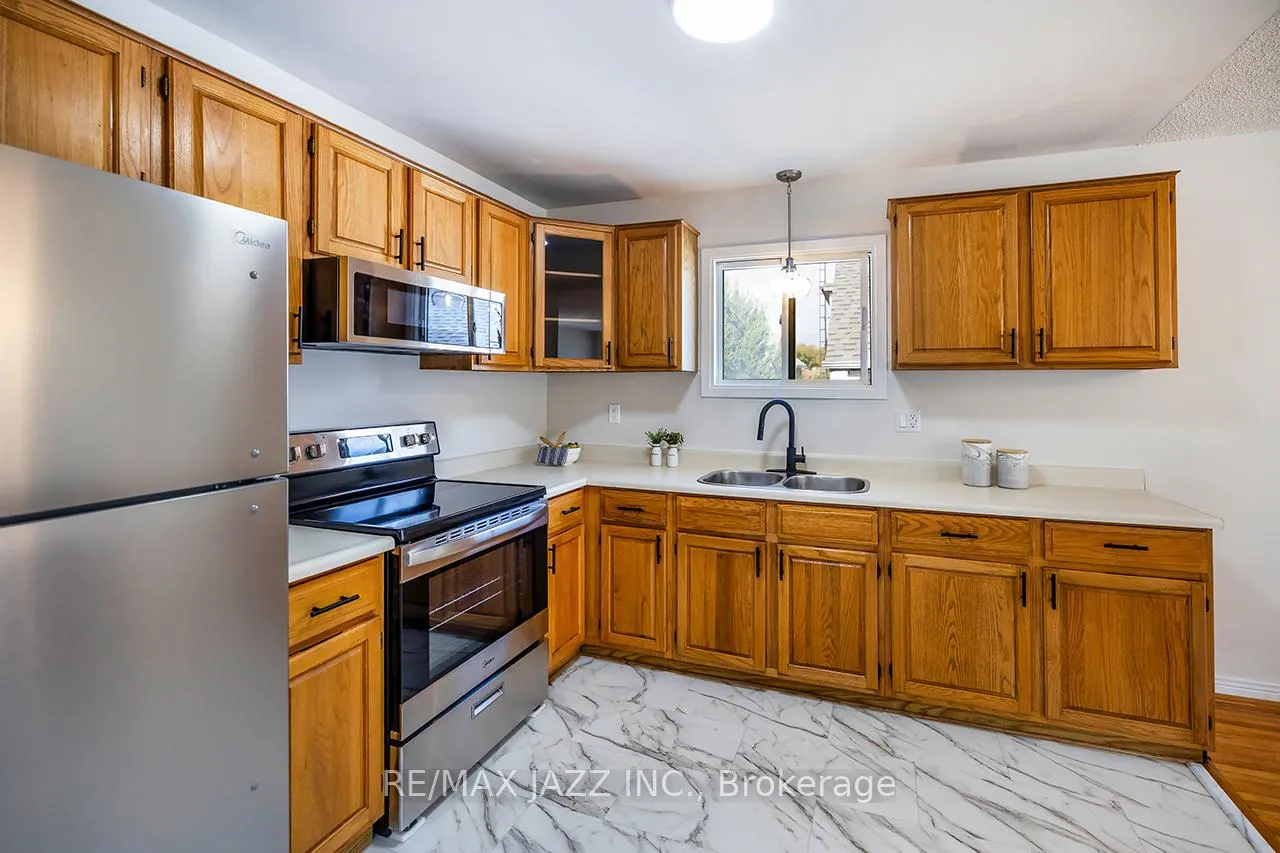 Photo 6 of 356 Verdun Road, Oshawa, Central — HOMEH
