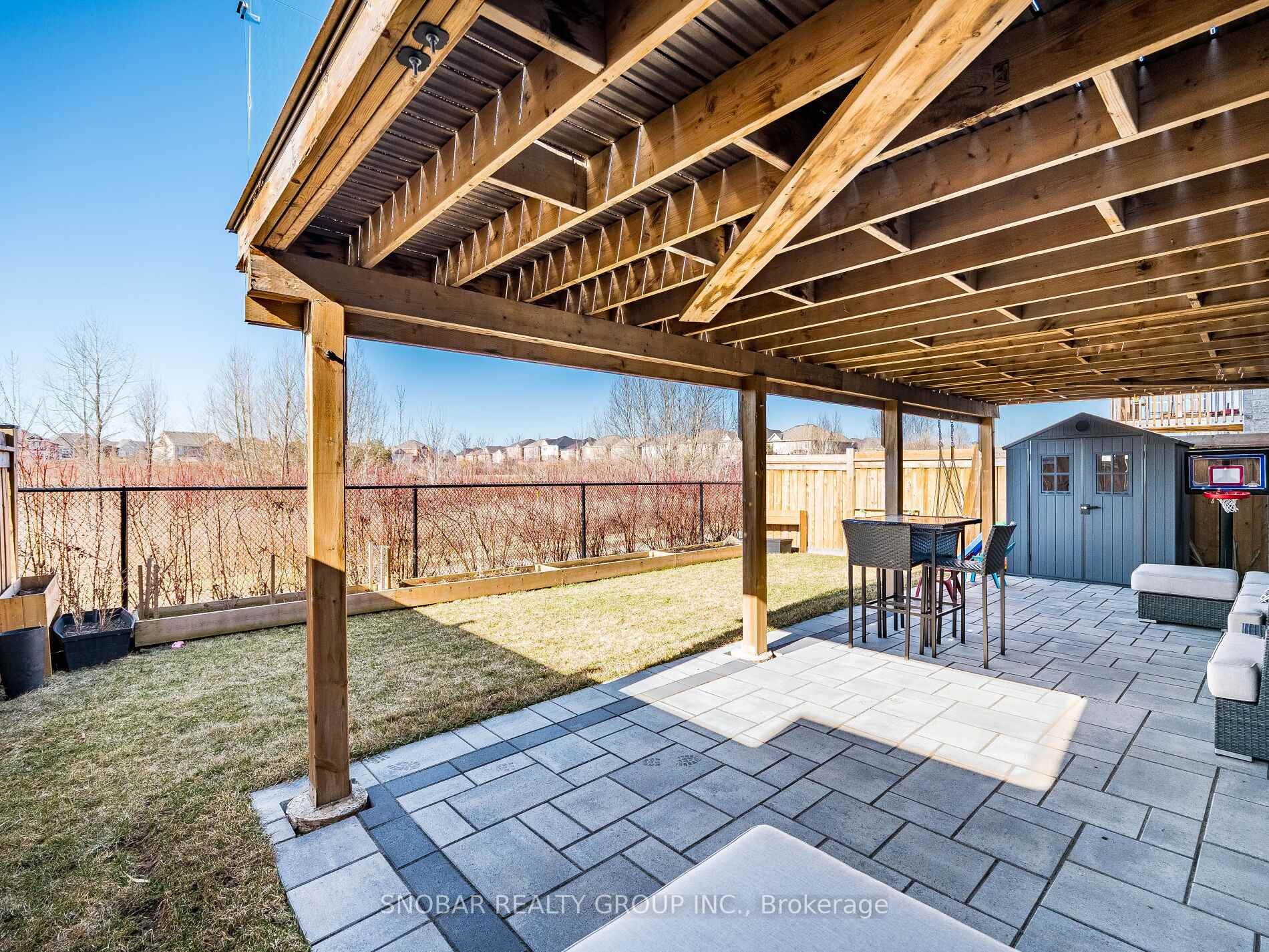 Photo 38 of 1284 Whitney Terrace, Milton, Ford — HOMEH