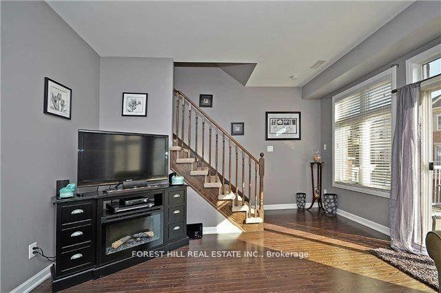 Photo 2 of Unit 19, 165 Hampshire Way N, Milton, Dempsey — HOMEH