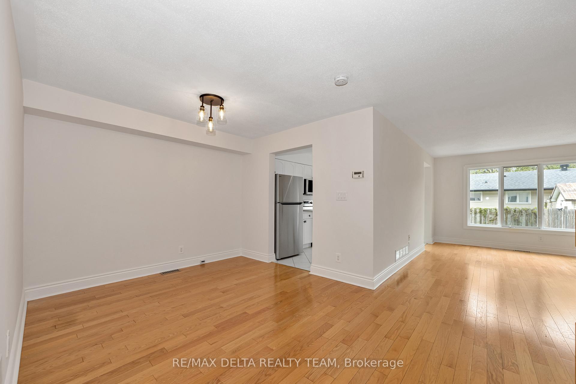 Photo 8 of 551 Casabella Drive, Ottawa, Avalon East — HOMEH