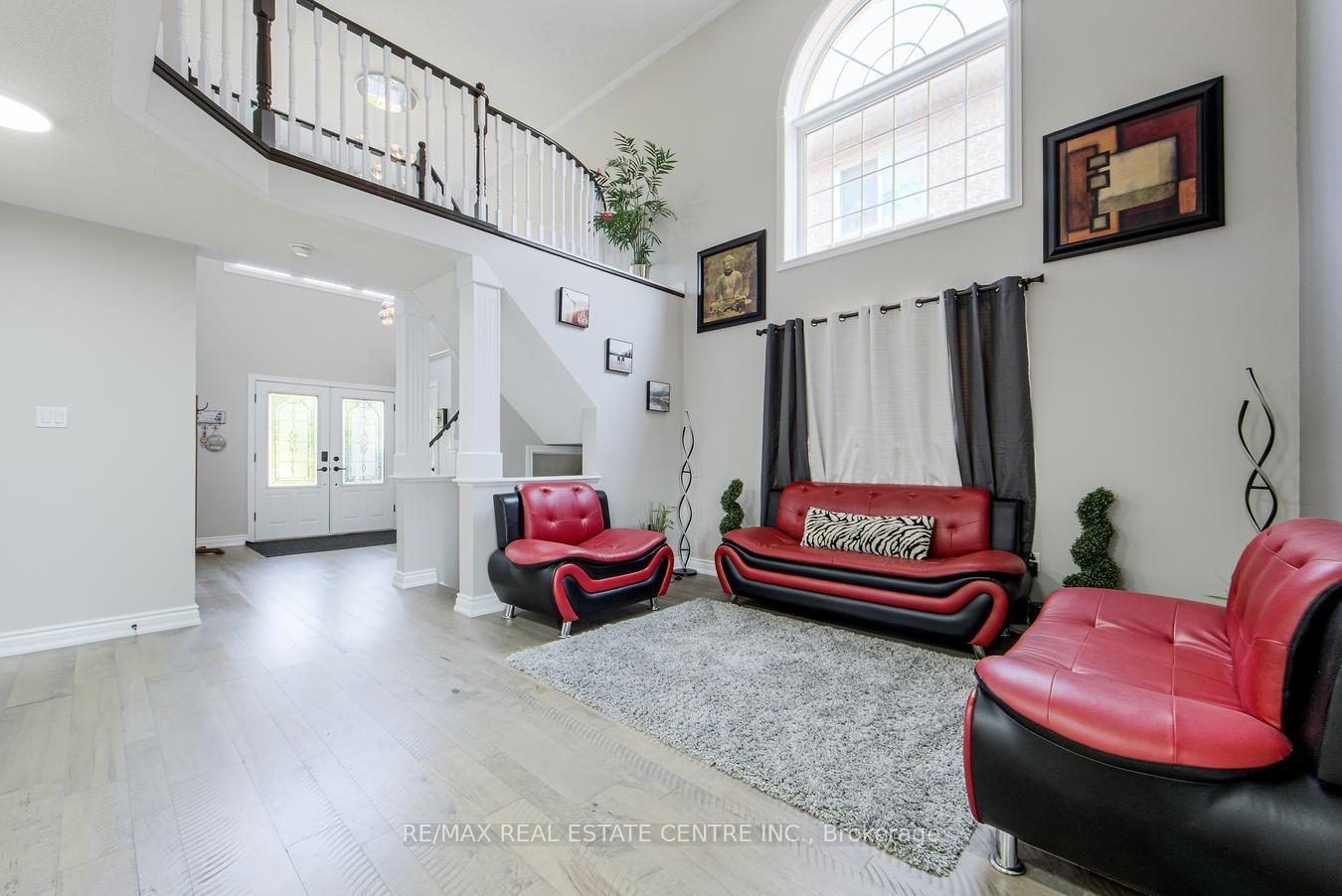 Photo 7 of 907 Coldstream Drive, Oshawa, Taunton — HOMEH