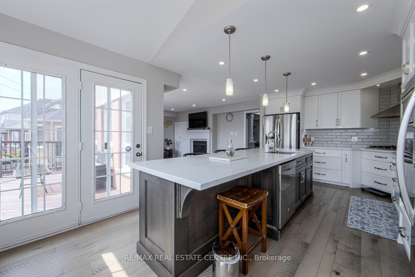 Photo 19 of 907 Coldstream Drive, Oshawa, Taunton — HOMEH