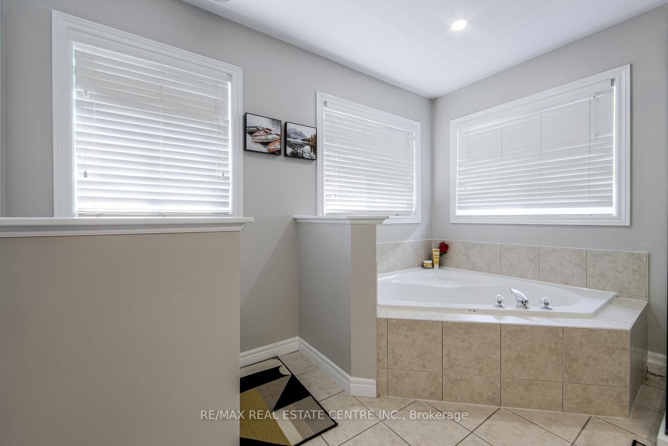Photo 32 of 907 Coldstream Drive, Oshawa, Taunton — HOMEH
