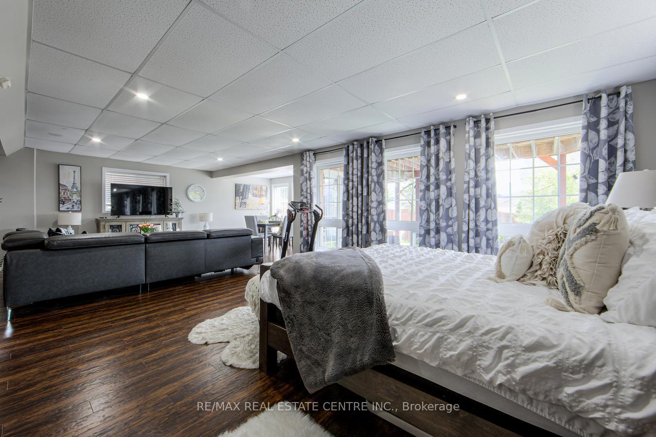 Photo 41 of 907 Coldstream Drive, Oshawa, Taunton — HOMEH