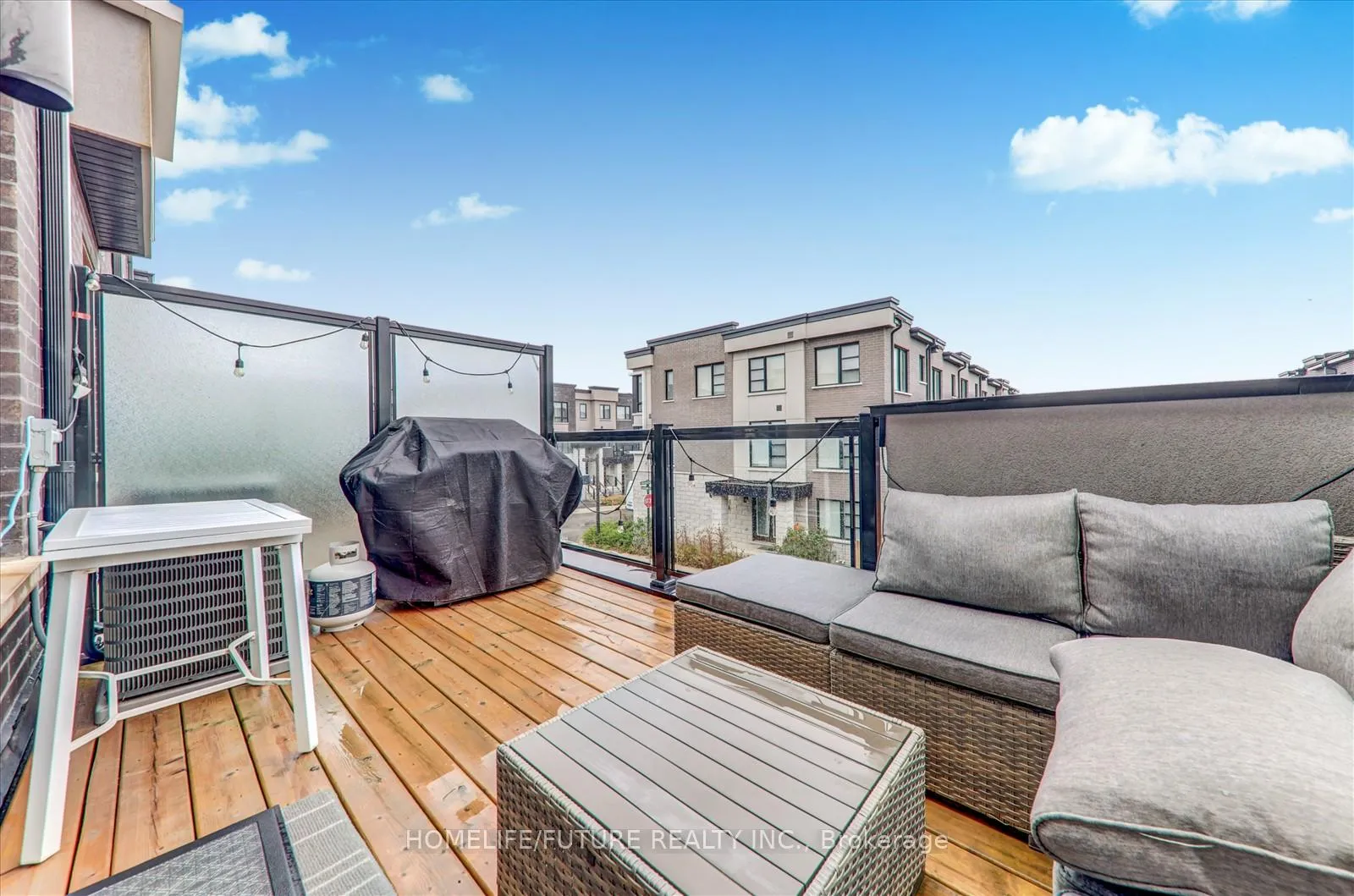 Photo 13 of 2618 Castlegate Crossing, Pickering, Duffin Heights — HOMEH