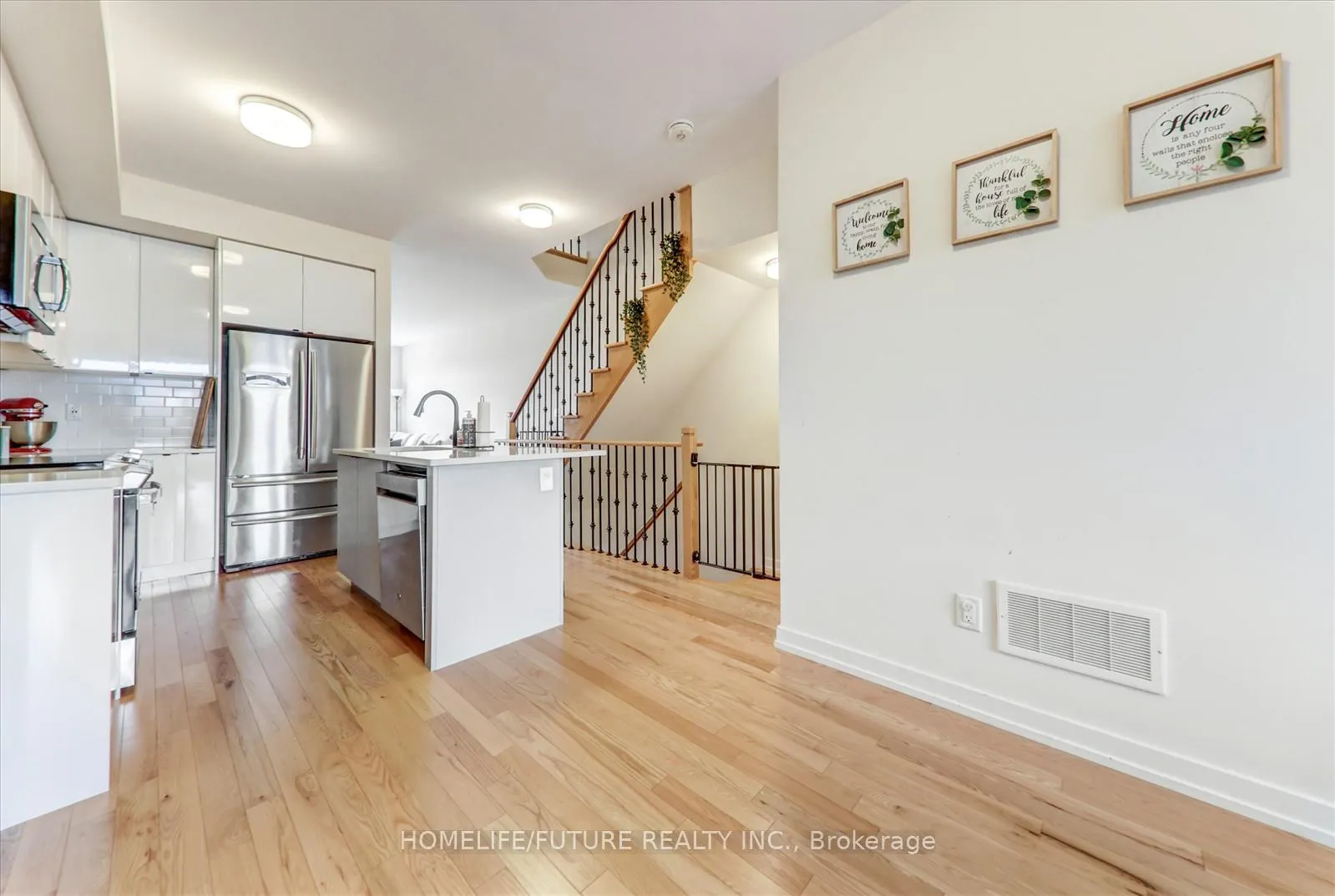 Photo 15 of 2618 Castlegate Crossing, Pickering, Duffin Heights — HOMEH