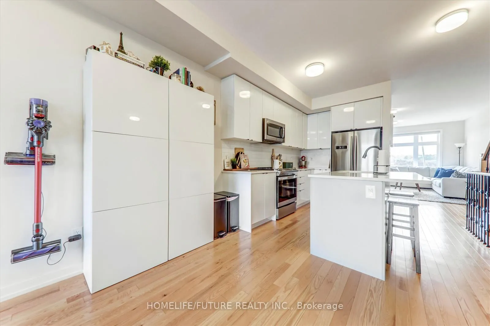 Photo 16 of 2618 Castlegate Crossing, Pickering, Duffin Heights — HOMEH