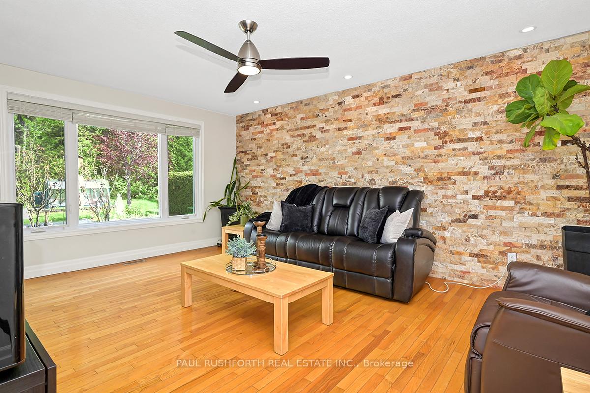 Photo 18 of 2720 Pierrette Drive, Ottawa, Cumberland Estates — HOMEH