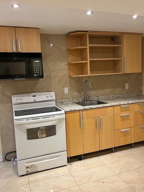 Photo 6 of Unit Bsmt, 539 Lightfoot Place, Pickering, Woodlands — HOMEH