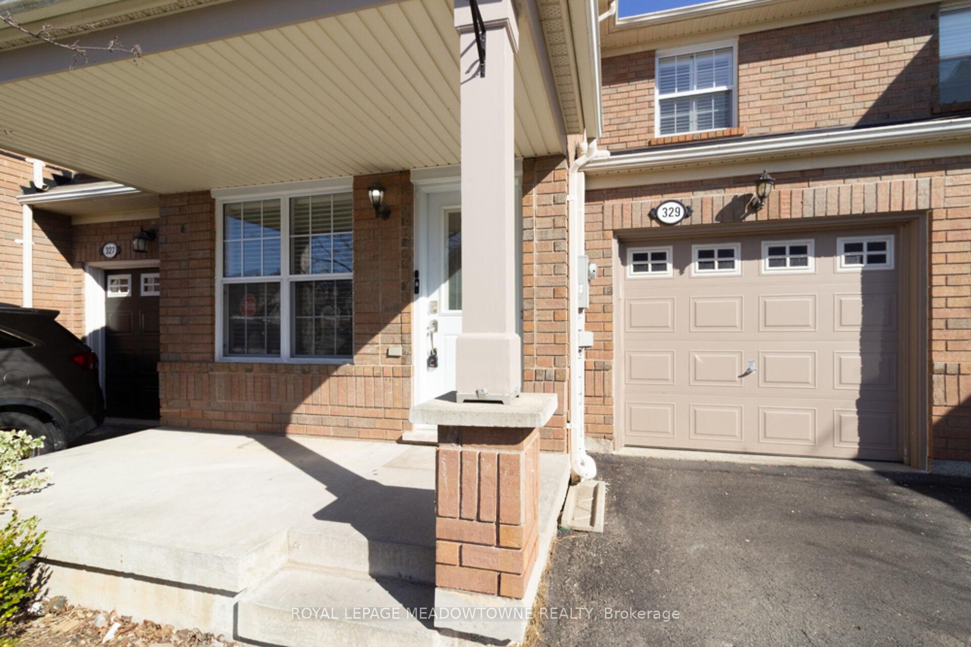 Photo 3 of 329 Baverstock Crescent, Milton, Clarke — HOMEH