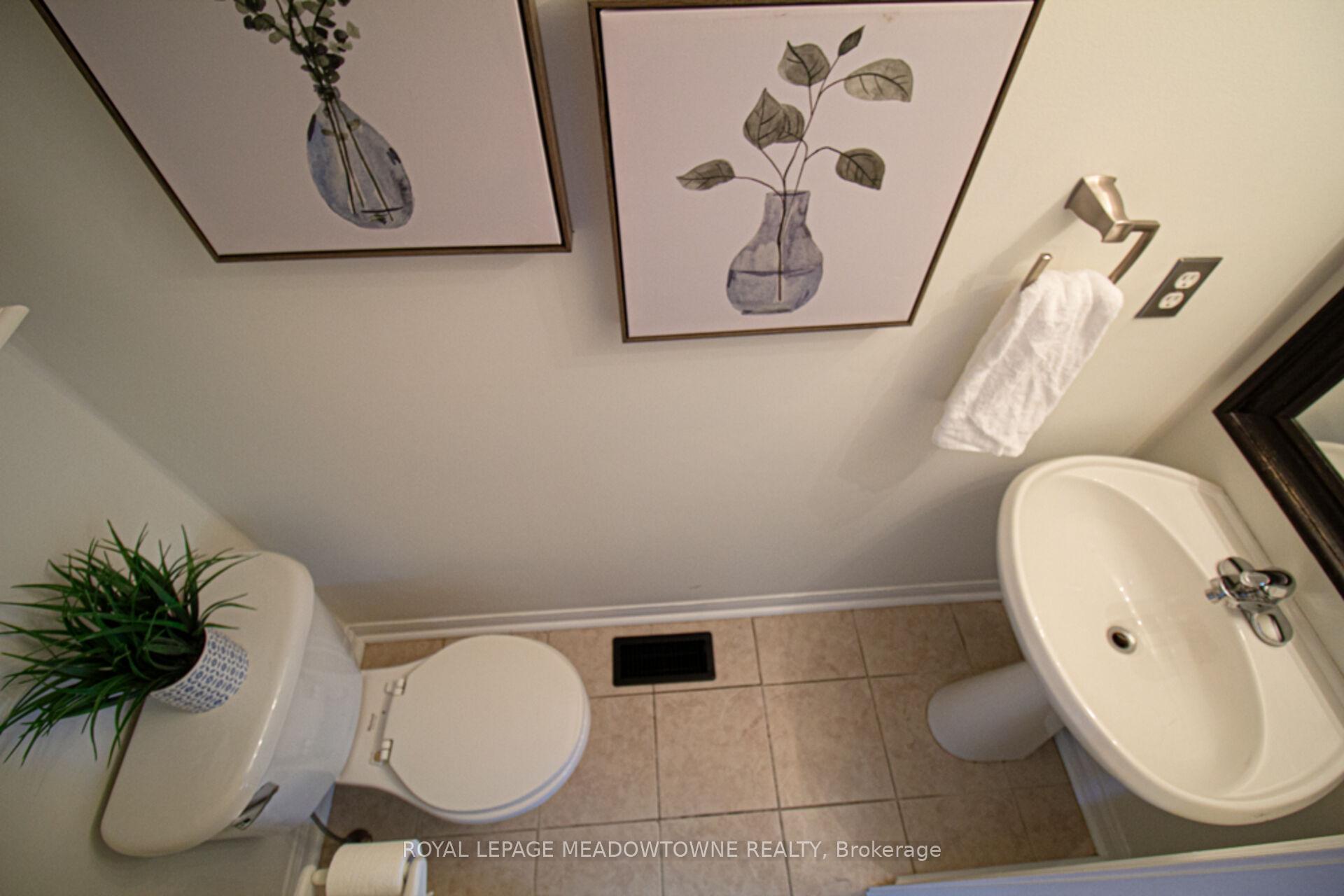 Photo 9 of 329 Baverstock Crescent, Milton, Clarke — HOMEH