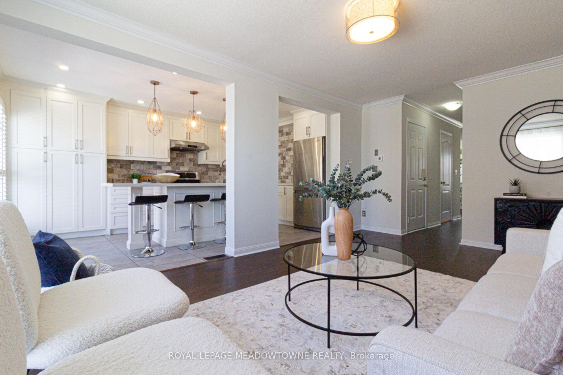 Photo 14 of 329 Baverstock Crescent, Milton, Clarke — HOMEH