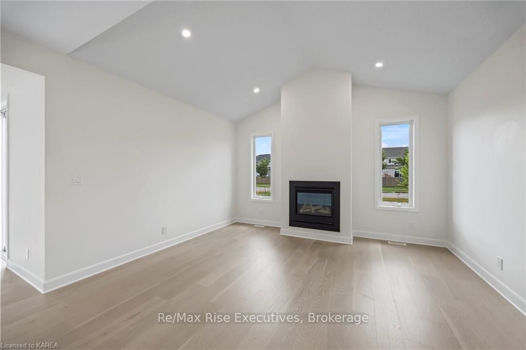 Photo 10 of 1393 Monarch Drive, Kingston, City Northwest — HOMEH