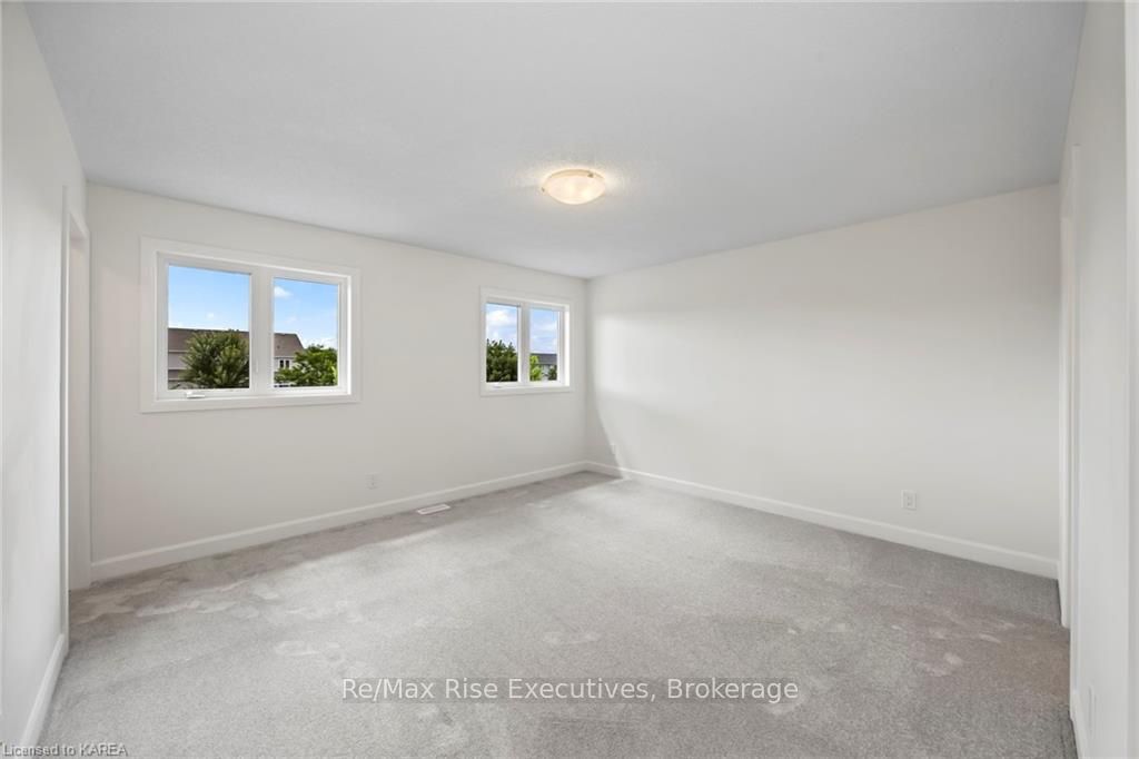 Photo 12 of 1393 Monarch Drive, Kingston, City Northwest — HOMEH