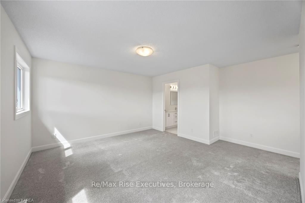 Photo 13 of 1393 Monarch Drive, Kingston, City Northwest — HOMEH