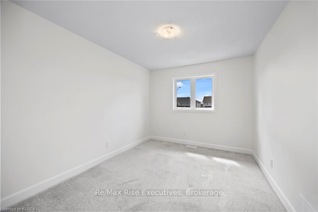 Photo 15 of 1393 Monarch Drive, Kingston, City Northwest — HOMEH