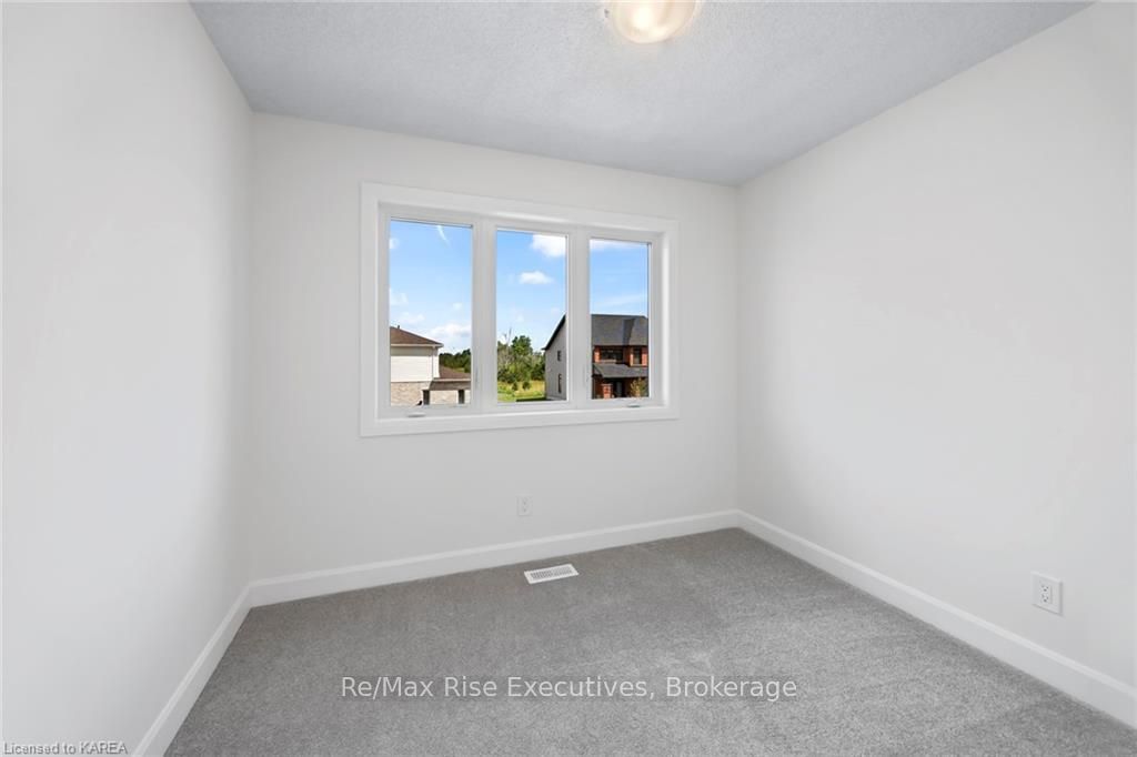 Photo 17 of 1393 Monarch Drive, Kingston, City Northwest — HOMEH