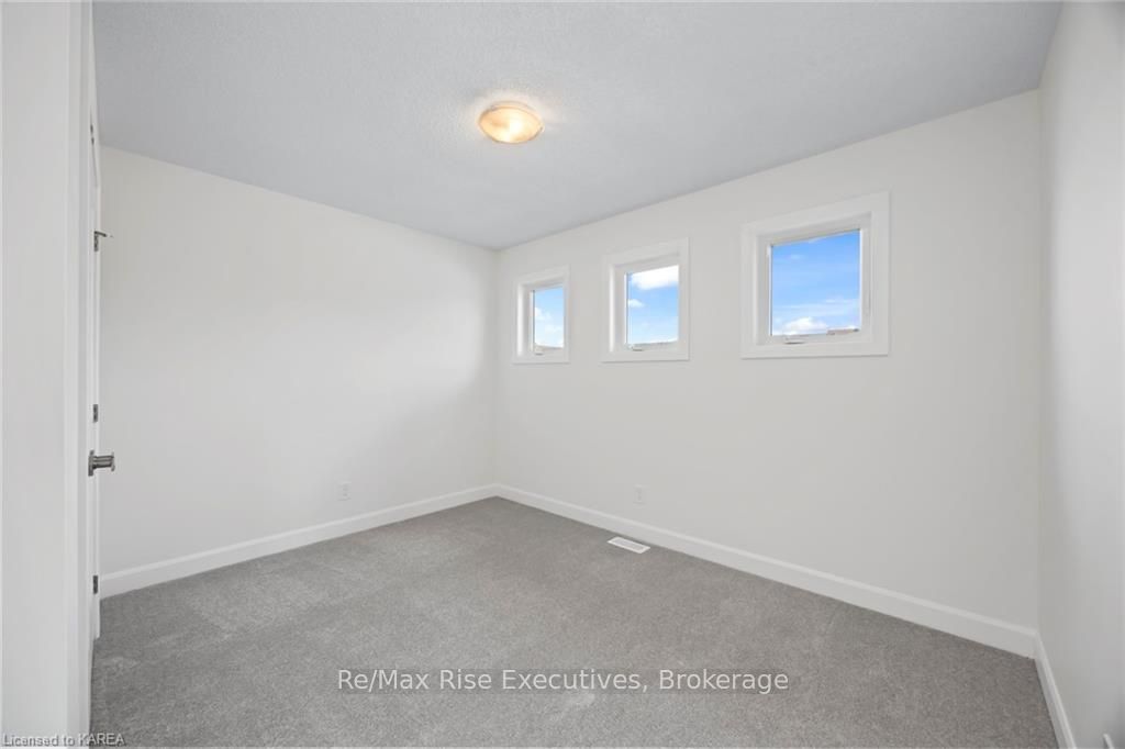 Photo 19 of 1393 Monarch Drive, Kingston, City Northwest — HOMEH