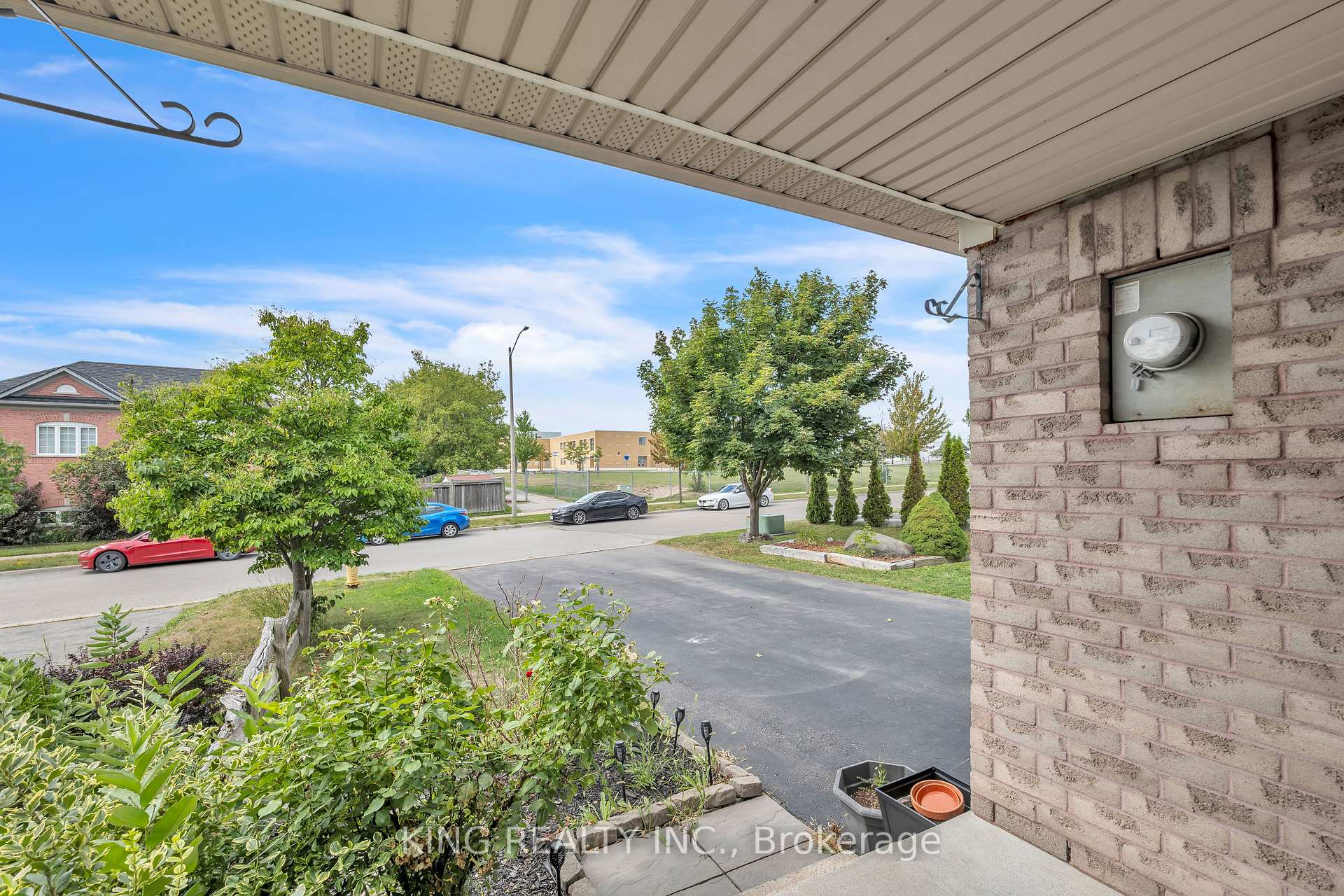 Photo 6 of 1061 Tilbury Street, Oshawa, Farewell — HOMEH