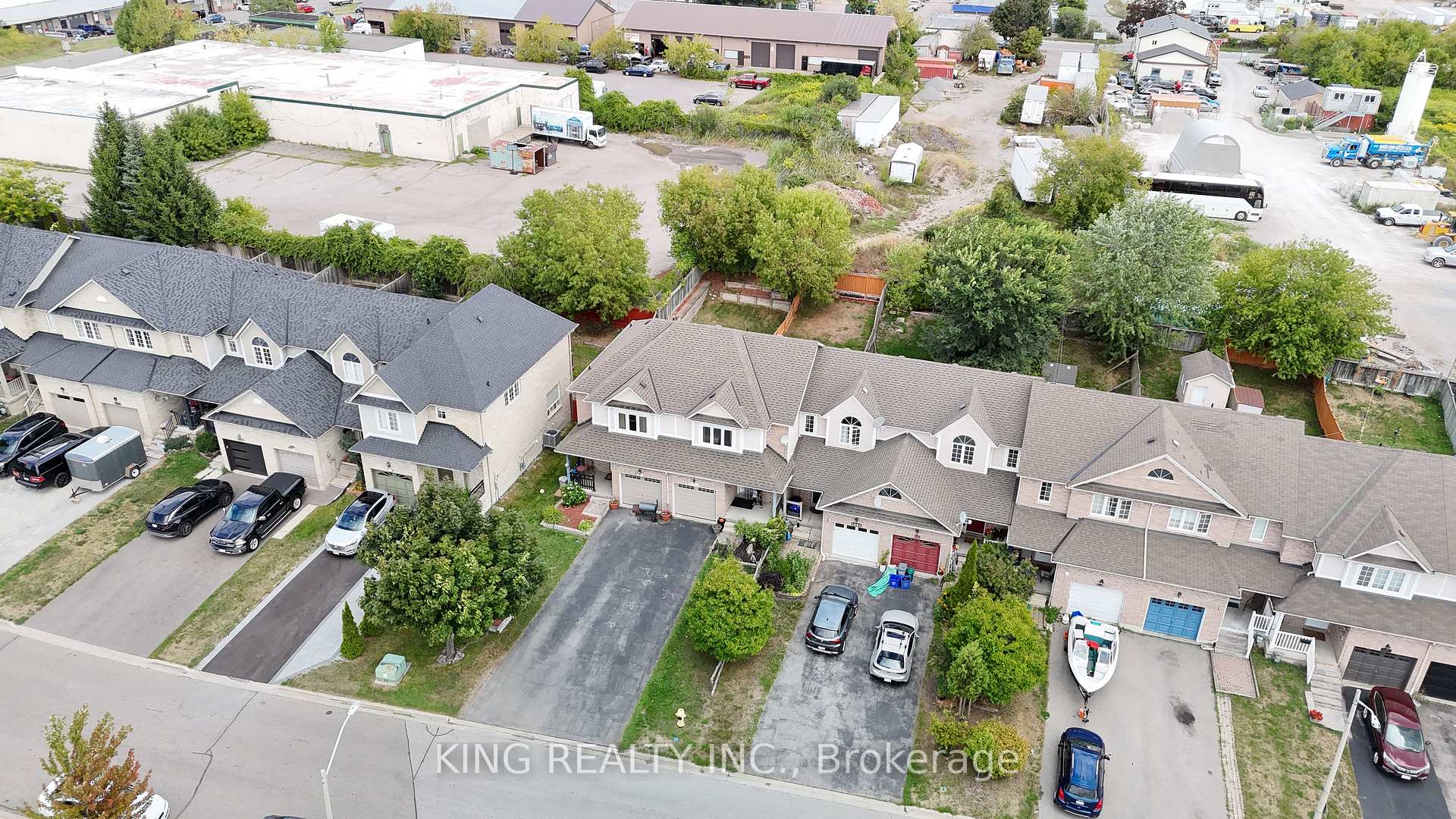 Photo 36 of 1061 Tilbury Street, Oshawa, Farewell — HOMEH